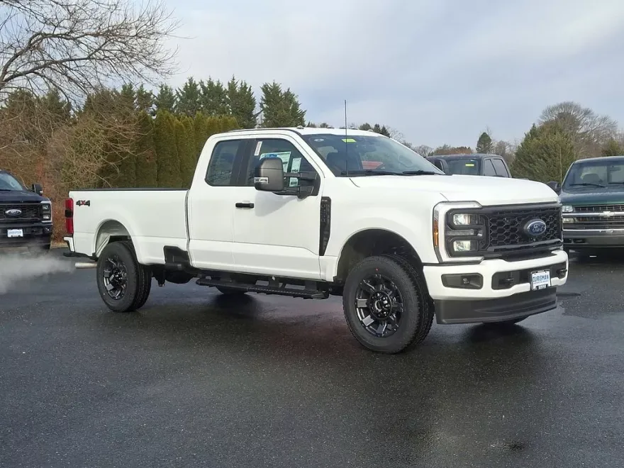 2025 Ford F-250 XL photo 1