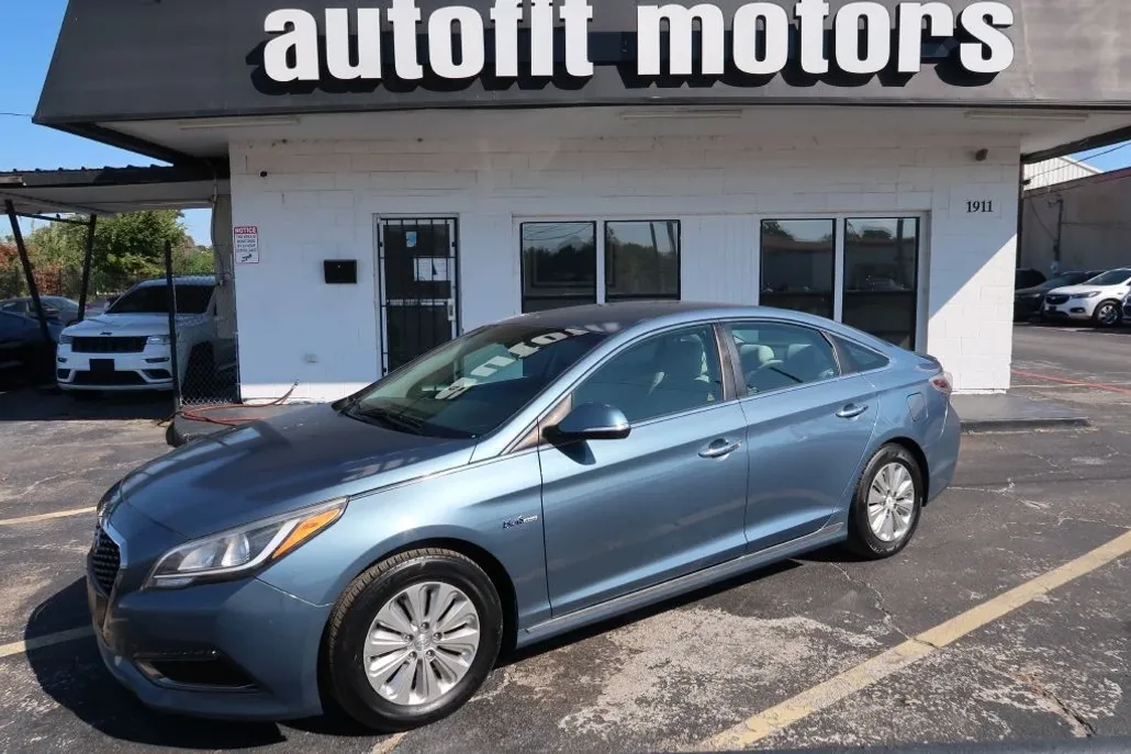 2016 Hyundai Sonata Hybrid Base photo 1