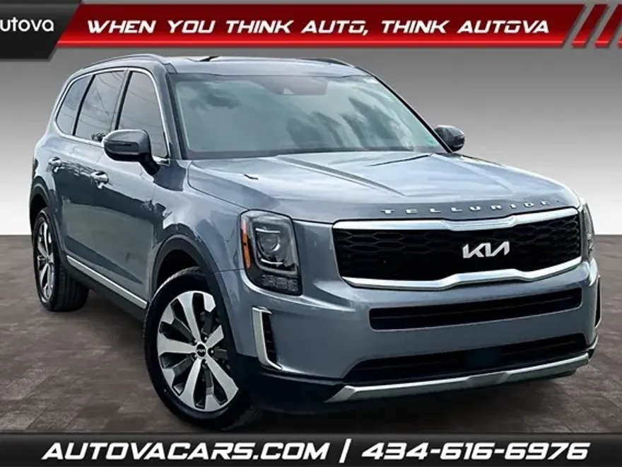 2022 Kia Telluride S photo 1