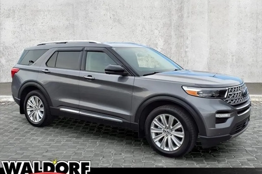 2022 Ford Explorer Limited photo 1