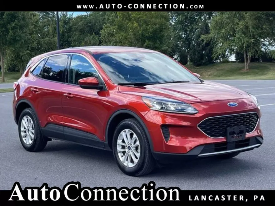 2020 Ford Escape SE photo 1