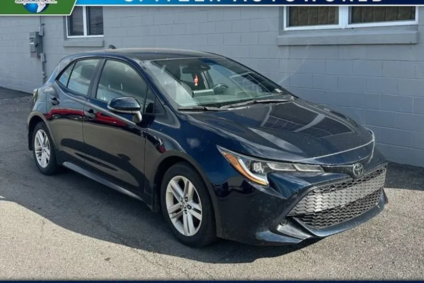 2021 Toyota Corolla Base photo 1