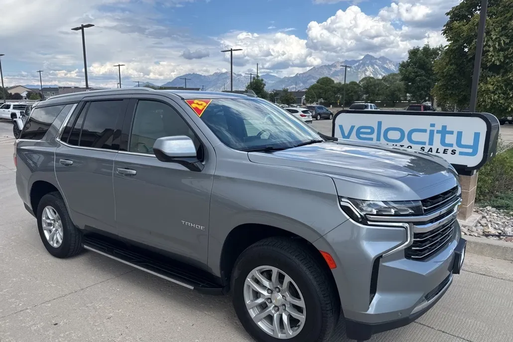 2023 Chevrolet Tahoe LT photo 1