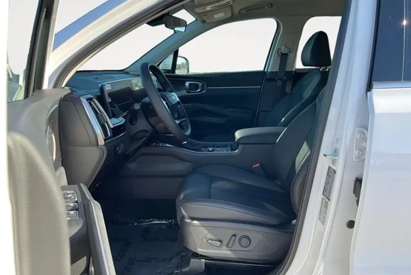 2026 Kia Sorento S photo 1