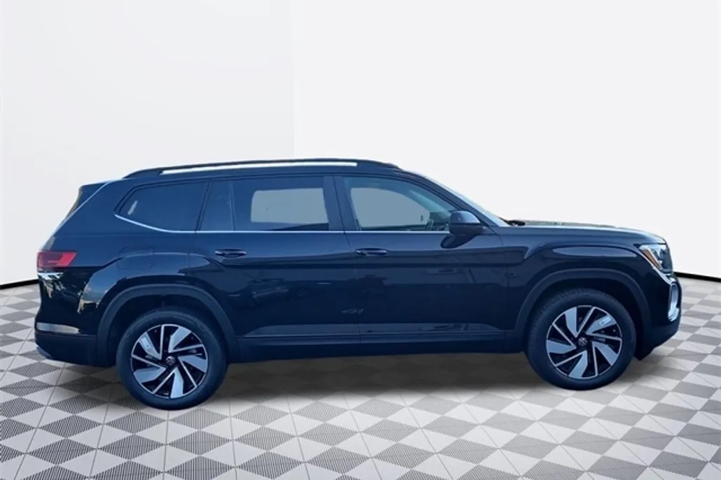 2026 Volkswagen Atlas SE Technology photo 1