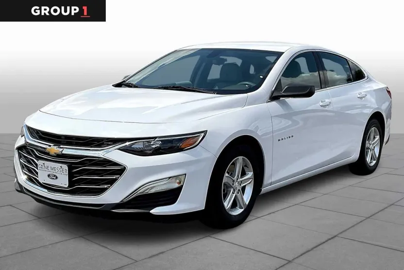 2020 Chevrolet Malibu LS photo 1