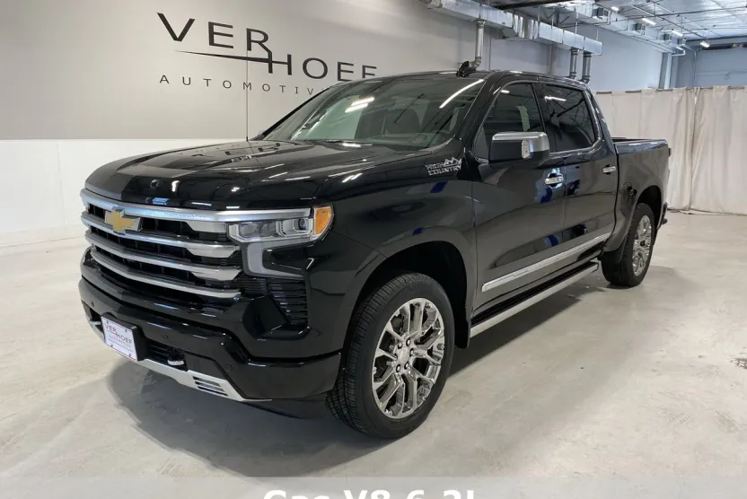 2025 Chevrolet Silverado 1500 High Country photo 1