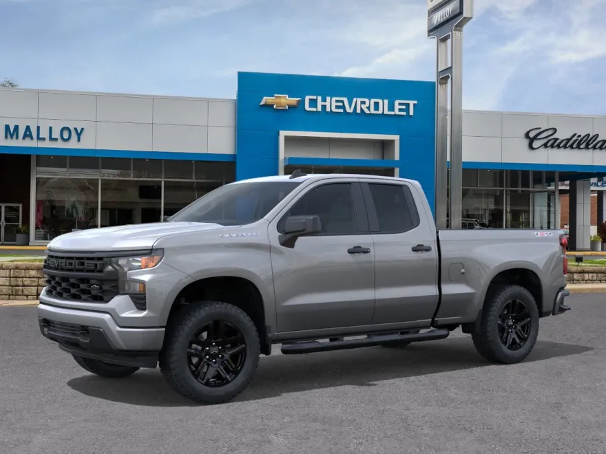 2026 Chevrolet Silverado 1500 Custom photo 1