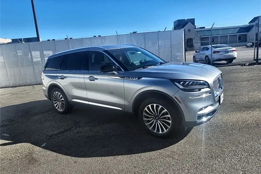 2023 Lincoln Aviator Reserve photo 1