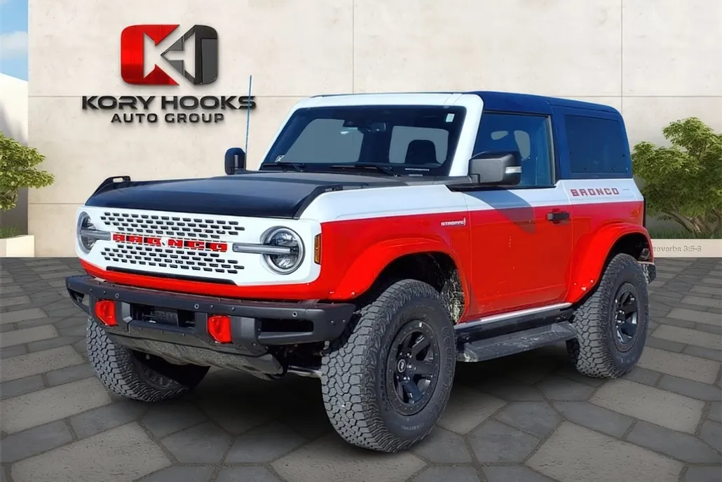 2025 Ford Bronco First Edition photo 1