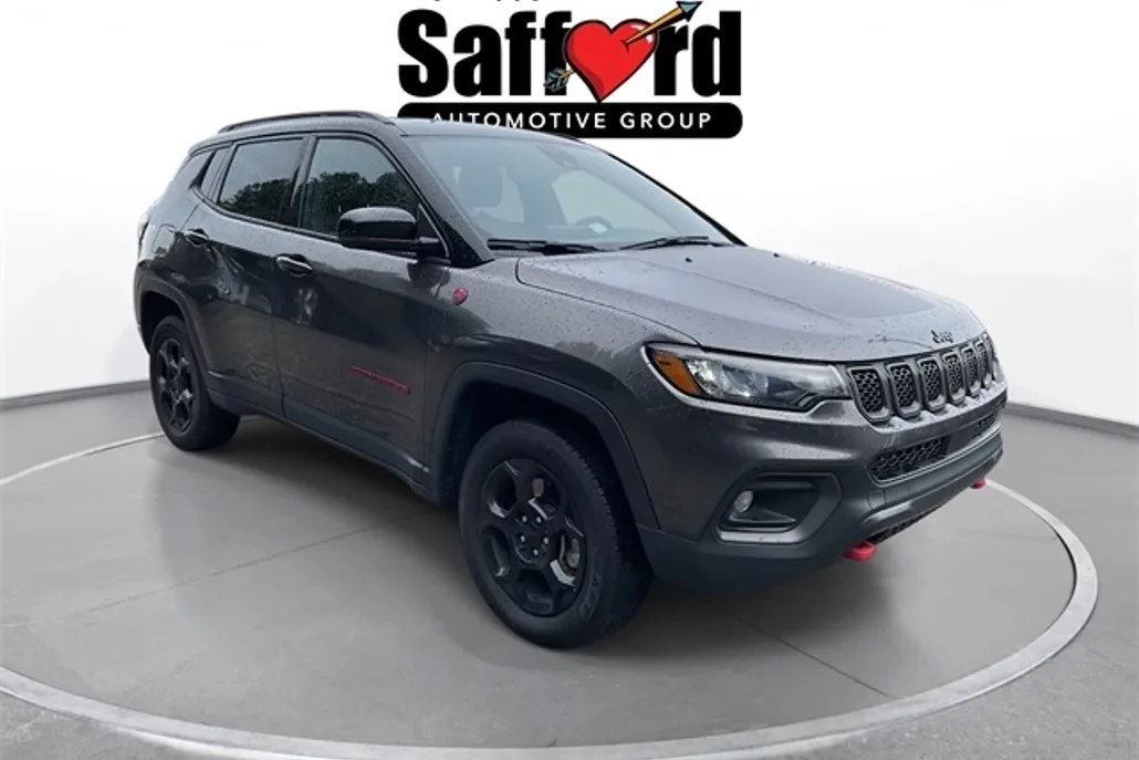 2023 Jeep Compass Trailhawk photo 1