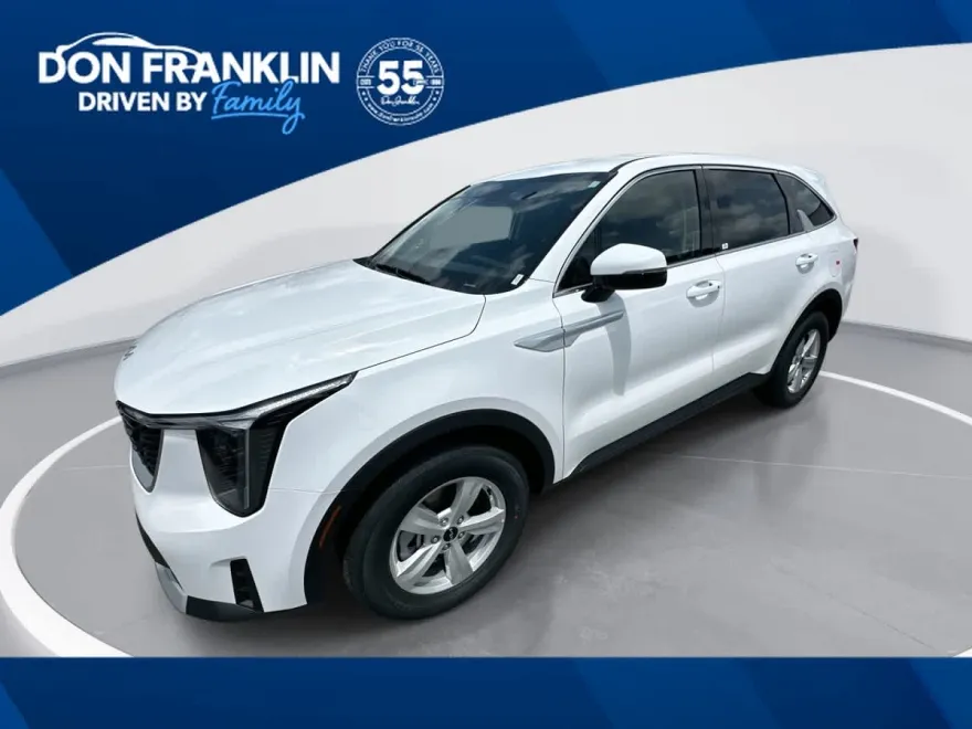 2025 Kia Sorento LX photo 1