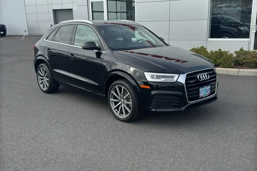 2018 Audi Q3 Premium Plus photo 1