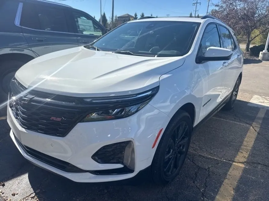 2024 Chevrolet Equinox RS photo 1
