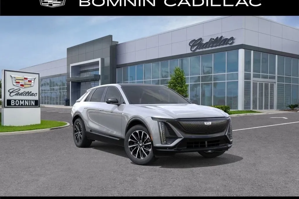 2025 Cadillac Lyriq Sport photo 1