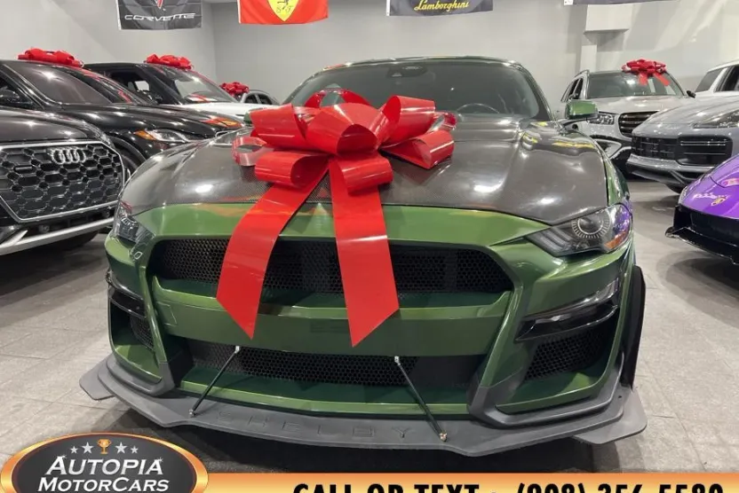2022 Ford Mustang GT Premium photo 1