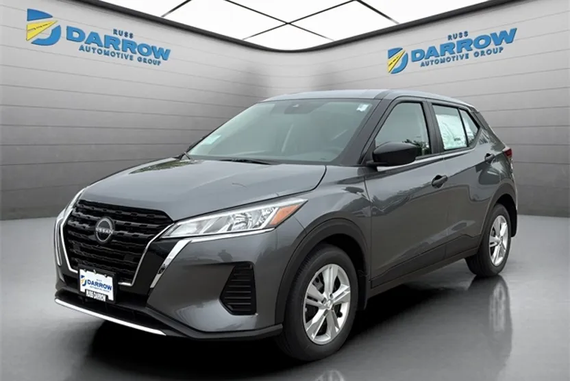 2025 Nissan Kicks Play S photo 1