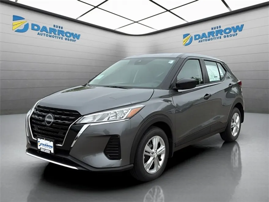 2025 Nissan Kicks Play S photo 1