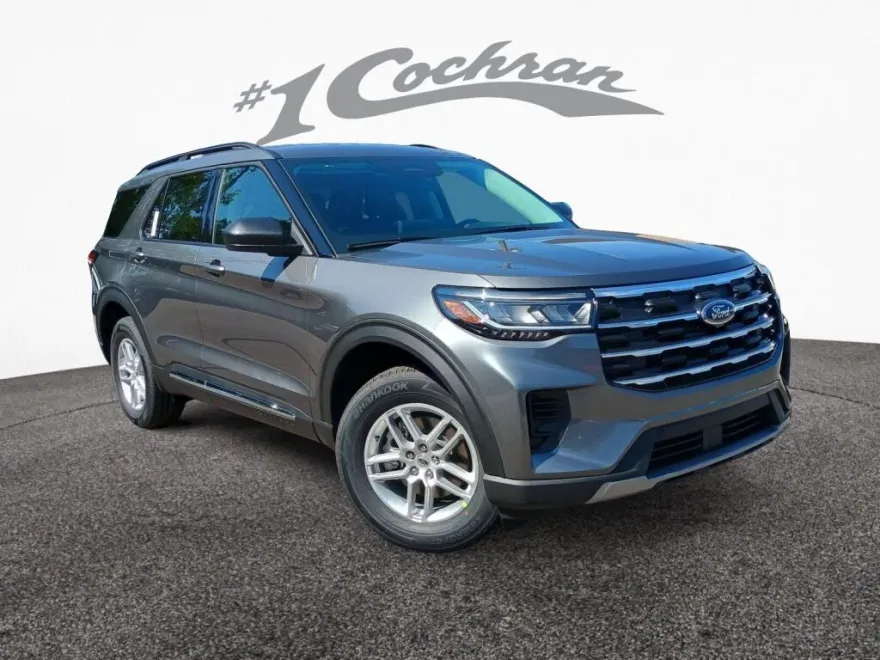 2025 Ford Explorer photo 1