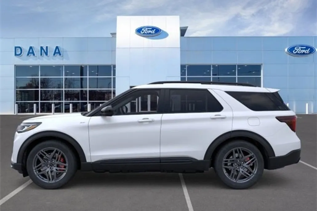 2025 Ford Explorer ST-Line photo 1