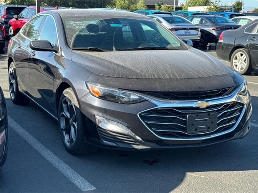 2023 Chevrolet Malibu 1LT photo 1
