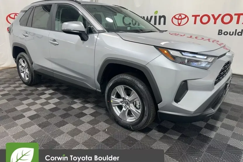 2025 Toyota RAV4 XLE photo 1