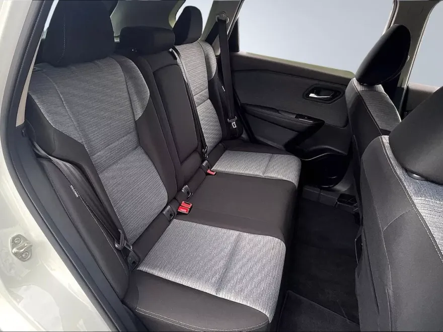2023 Nissan Rogue SV photo 25