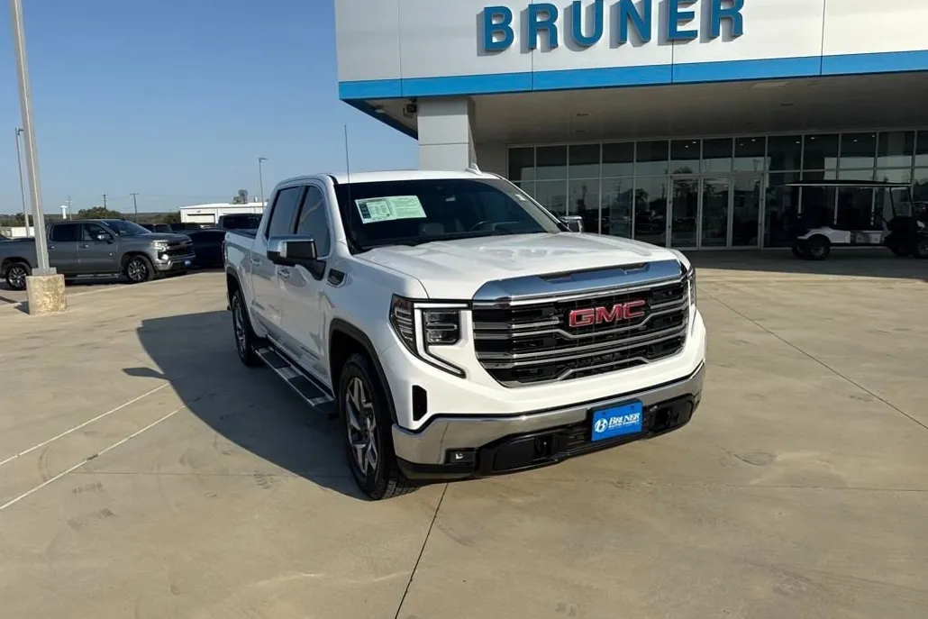2022 Gmc Sierra 1500 SLT photo 1