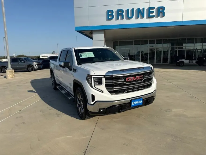 2022 Gmc Sierra 1500 SLT photo 1