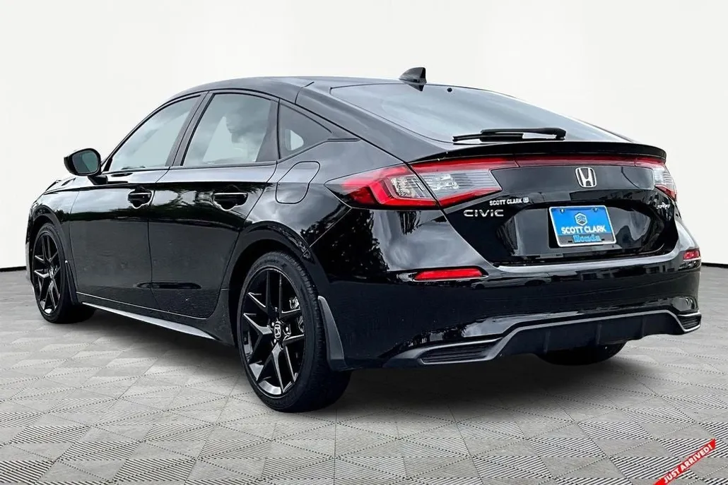 2024 Honda Civic Sport photo 1