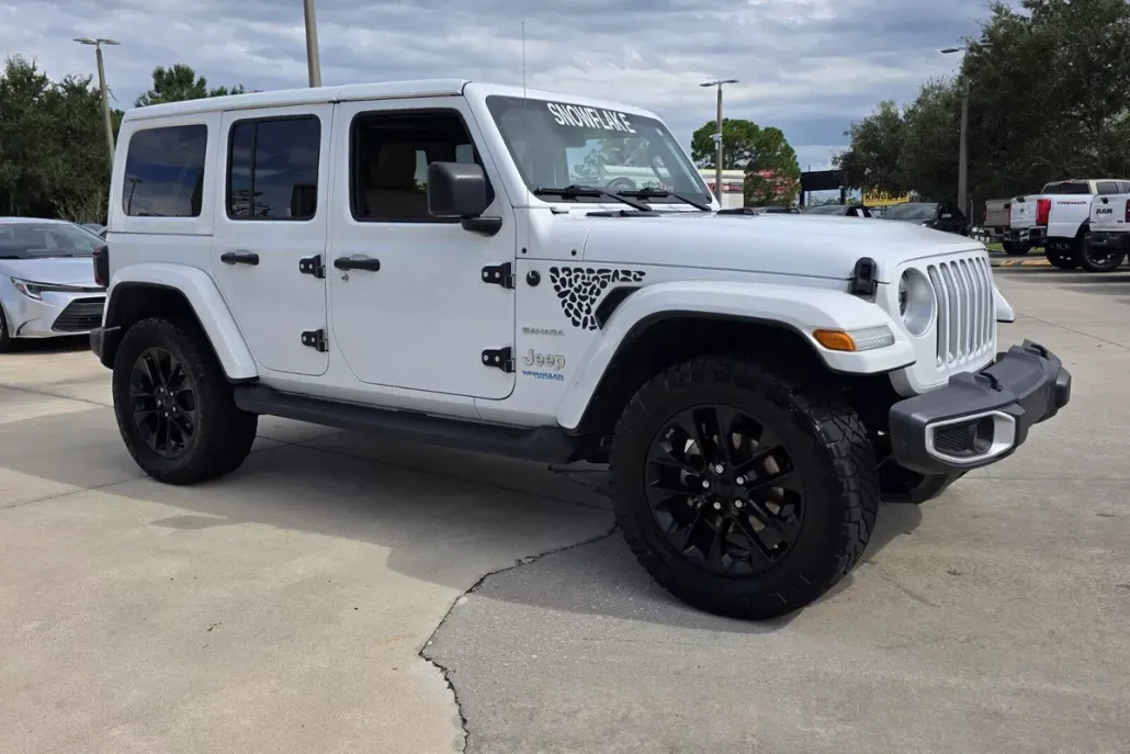 2021 Jeep Wrangler Unlimited Sahara 4xe photo 1