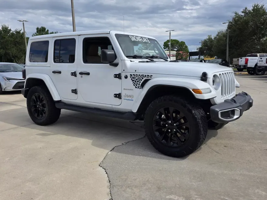 2021 Jeep Wrangler Unlimited Sahara 4xe photo 1