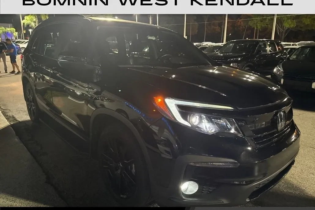 2021 Honda Pilot Special Edition photo 1