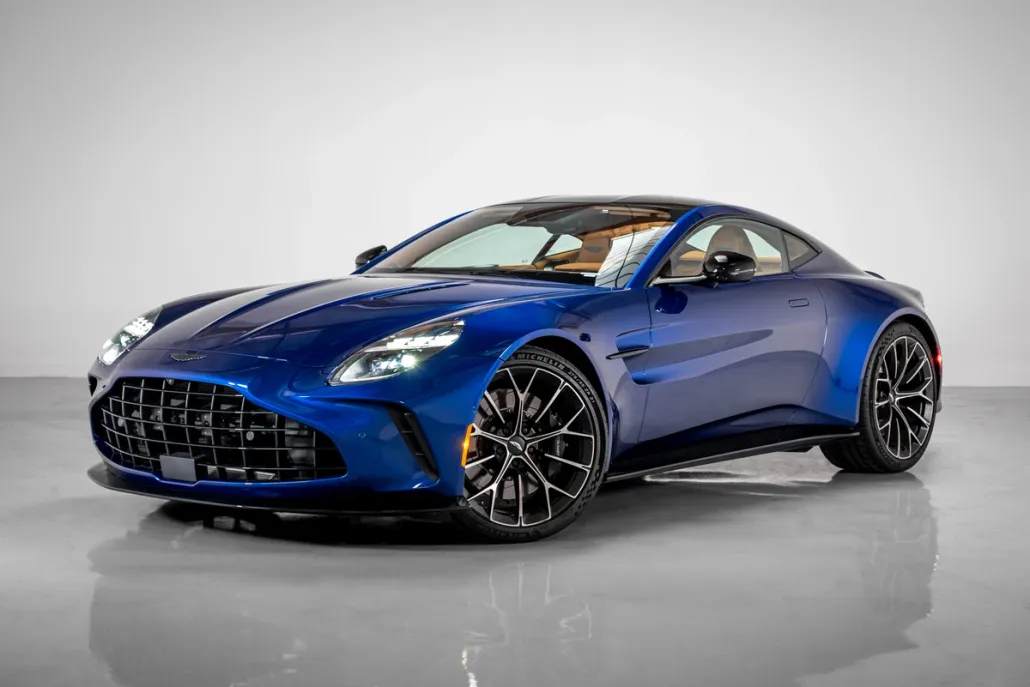 2025 Aston Martin Vantage photo 1