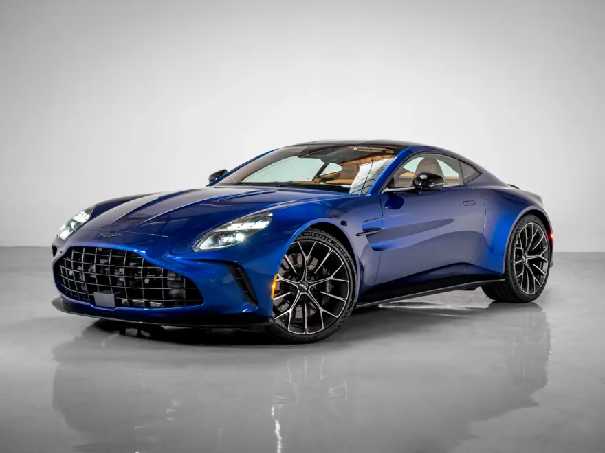 2025 Aston Martin Vantage photo 1