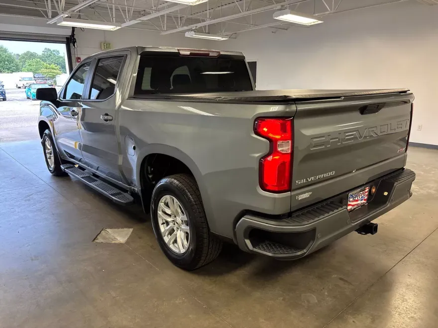 2019 Chevrolet Silverado 1500 RST photo 1