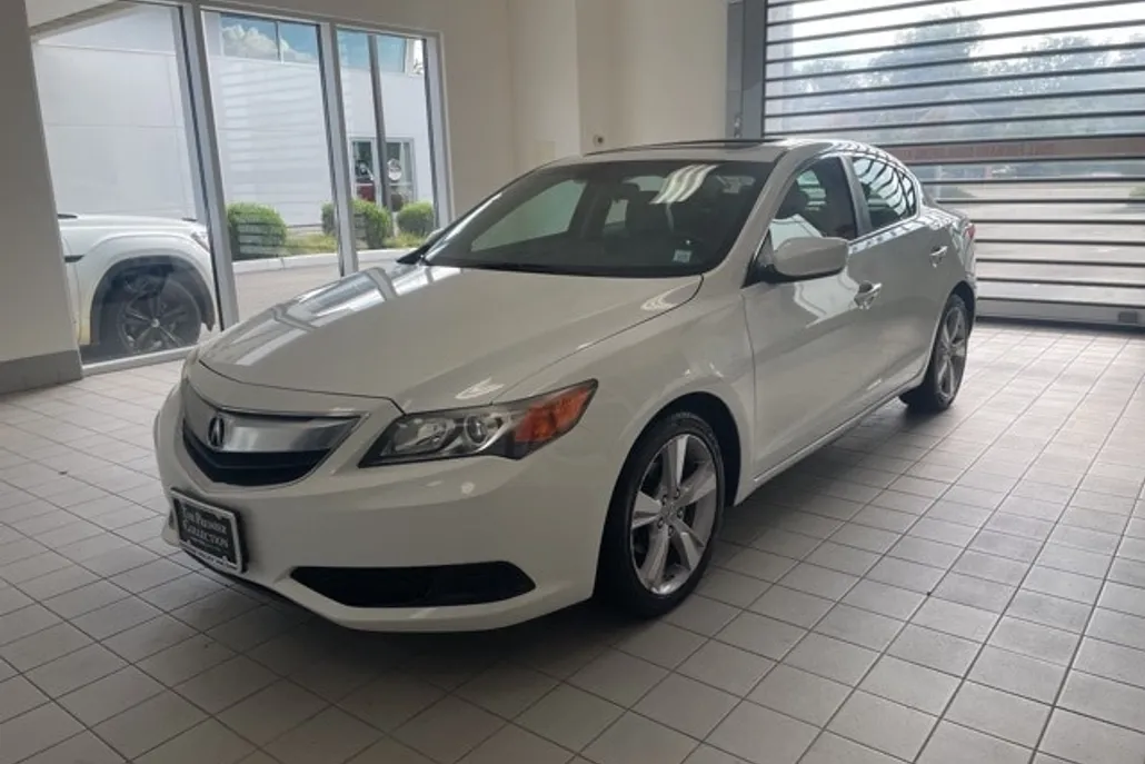 2014 Acura ILX 2.0L photo 1