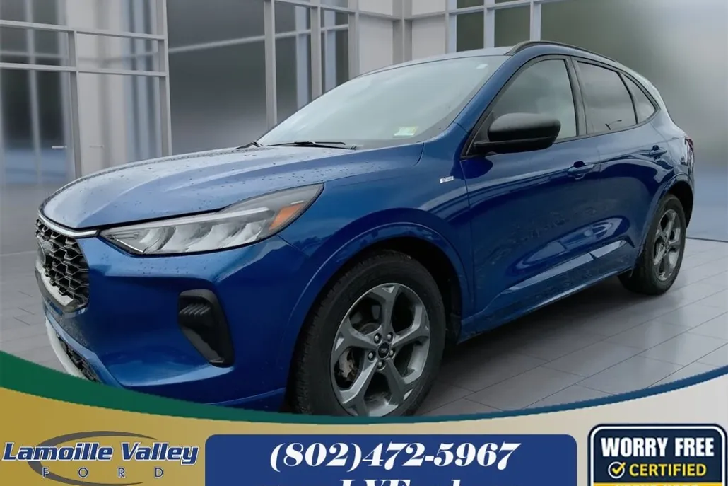 2023 Ford Escape ST-Line photo 1