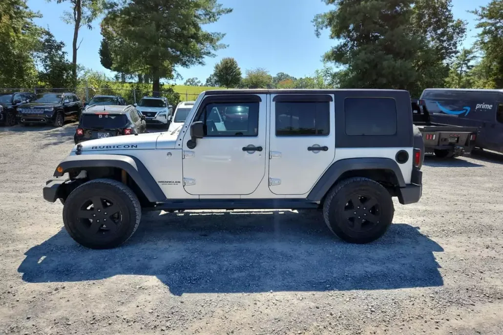 2010 Jeep Wrangler Unlimited Rubicon photo 1