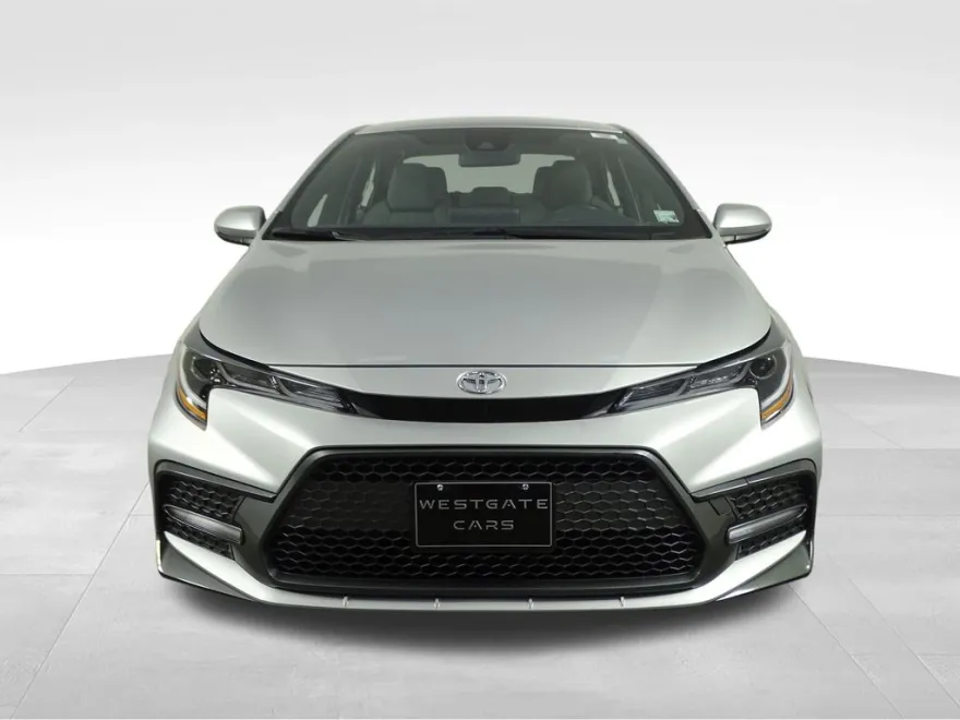 2022 Toyota Corolla SE photo 1