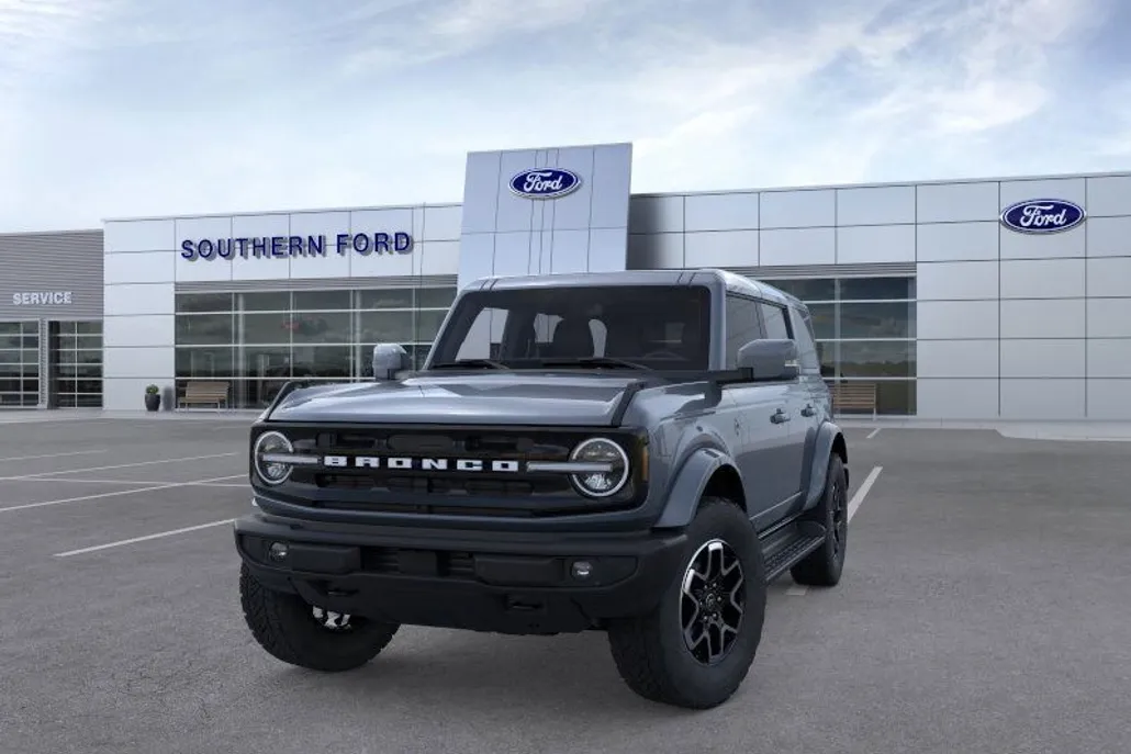 2025 Ford Bronco Outer Banks photo 1