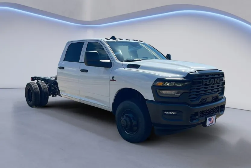 2025 Ram 3500 Tradesman photo 1