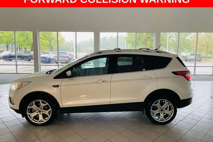 2018 Ford Escape Titanium photo 1