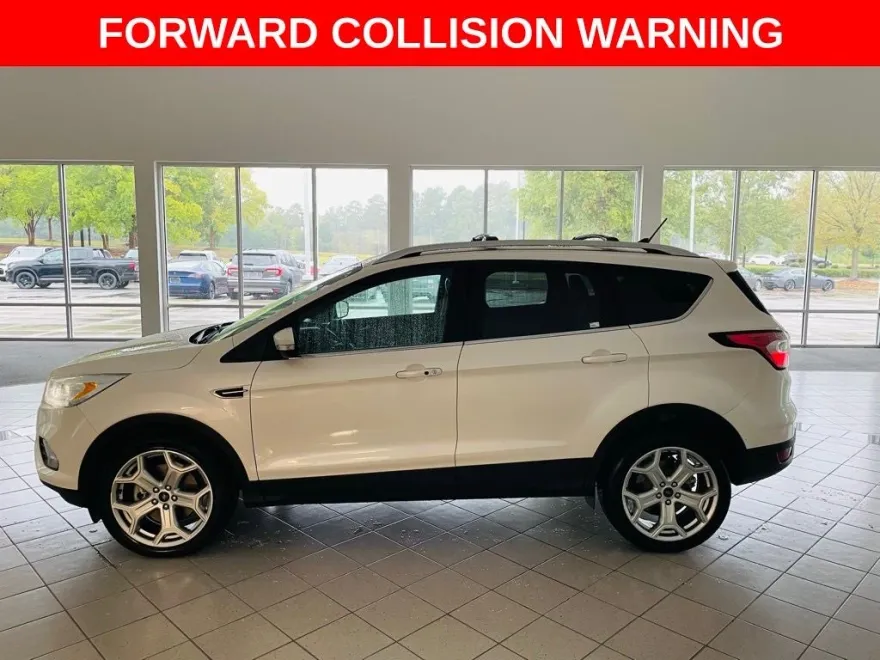 2018 Ford Escape Titanium photo 1
