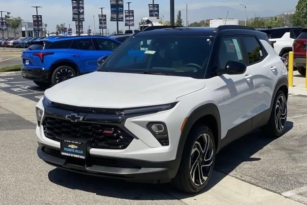 2025 Chevrolet Trailblazer RS photo 1