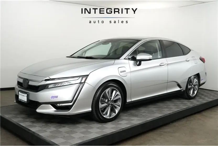 2019 Honda Clarity Plug-In Hybrid Touring photo 1