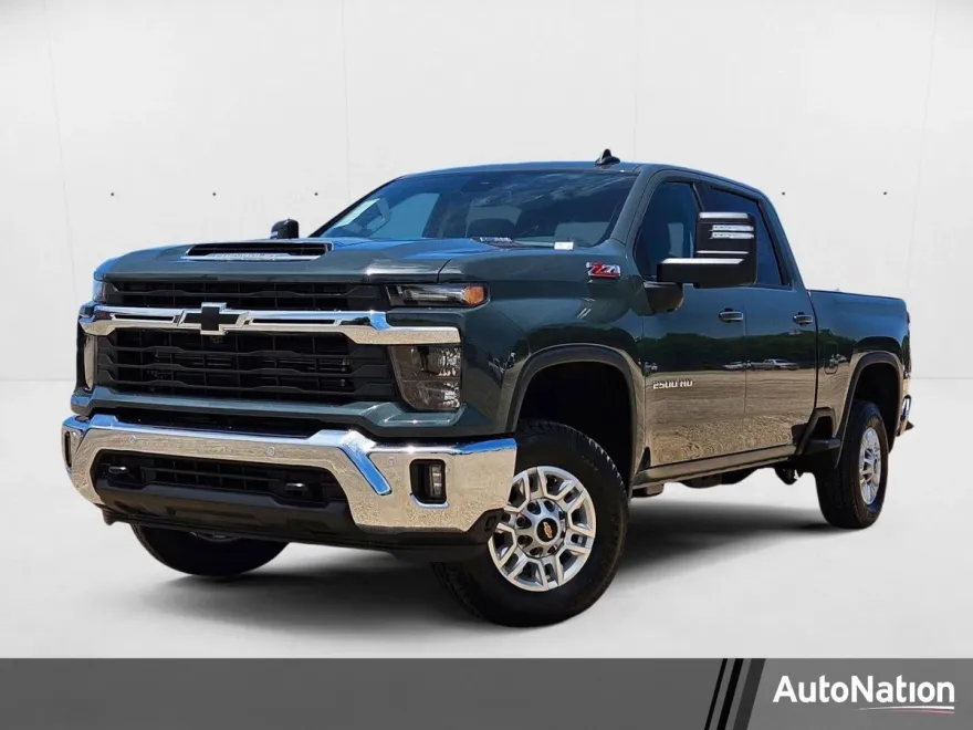2025 Chevrolet Silverado 2500HD LT photo 1