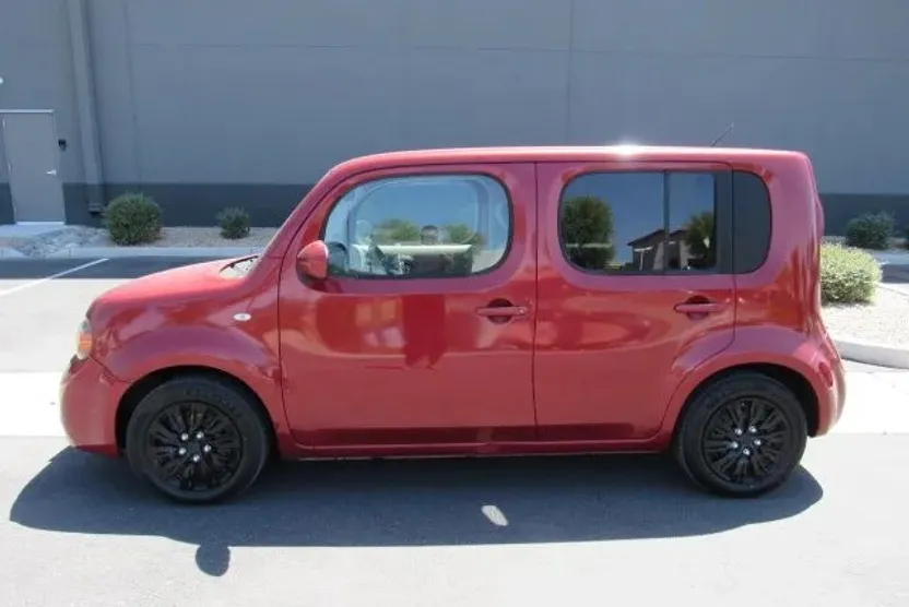 2013 Nissan Cube S photo 1