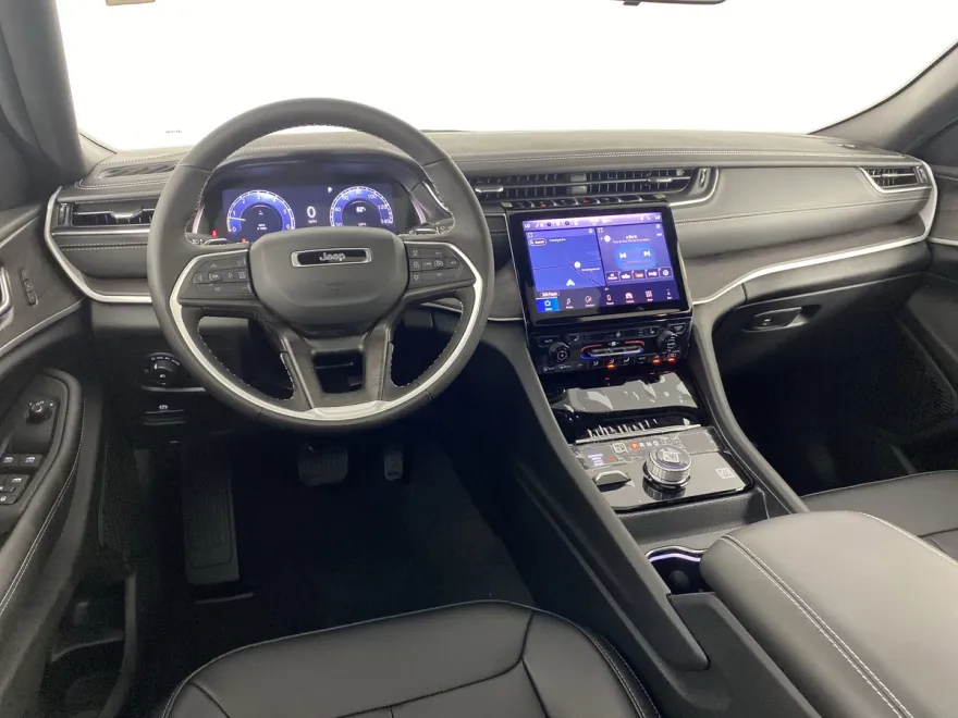 2025 Jeep Grand Cherokee Limited photo 1