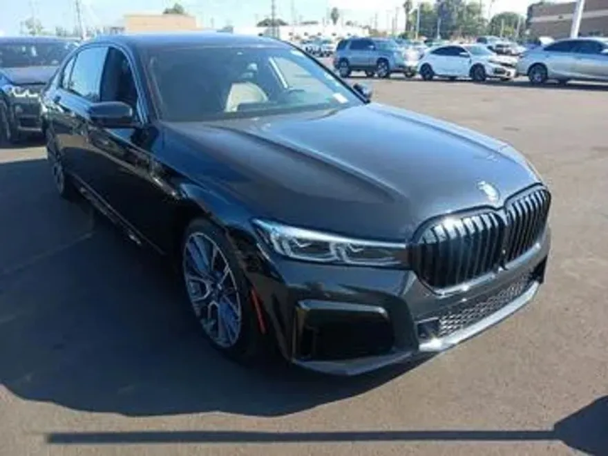 2021 Bmw 740i photo 1